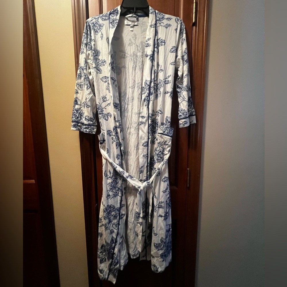 Carole Hochman NY full length robe Size S